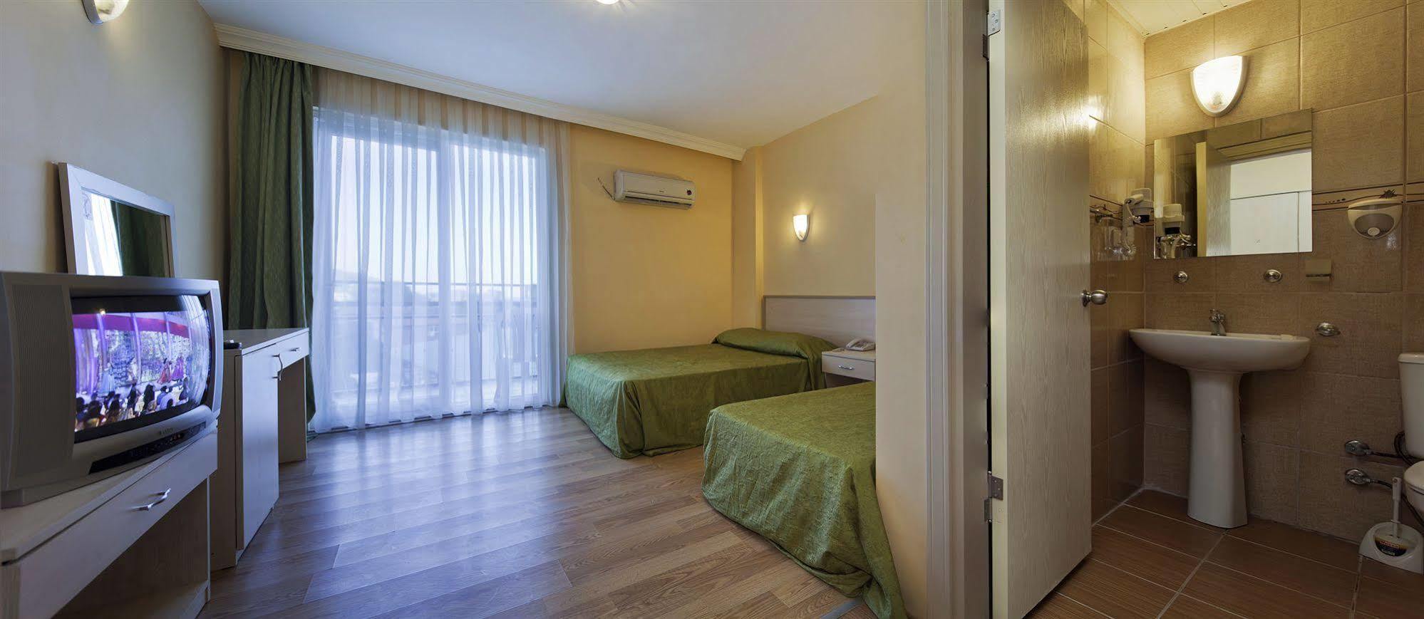 Larissa Garden Hotel Kemer Exterior photo